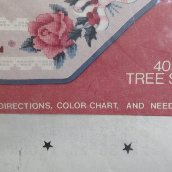 Ann Benson Noel Rose Octagon Christmas Tree Skirt Kit 40” Counted Point CH01 - Picture 5 of 10